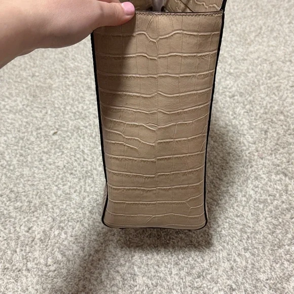 Kate Spade Elissa Bristol Drive Croc Leather Handbag in Tan - Picture 9 of 13